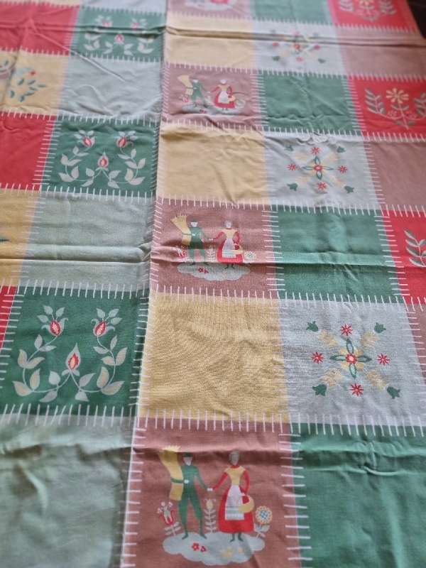 Large Vintage Tablecloth - Size 2.7m x 1.3m
