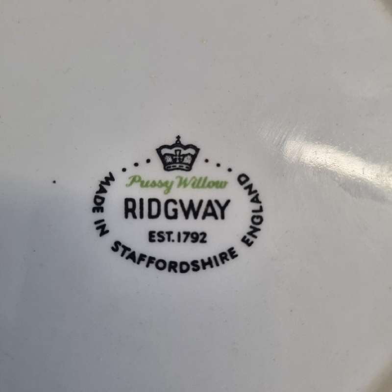 Vintage Pussy Willow Ridgway Side plate - Made in Staffordshire England - Diameter 17.5cm