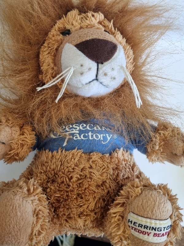 Herrington Teddy Bears - Cheesecake Factory Lion - Soft Toy