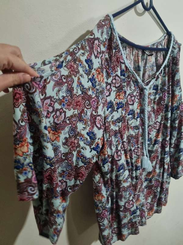 Beautiful Donna Top - Size 22