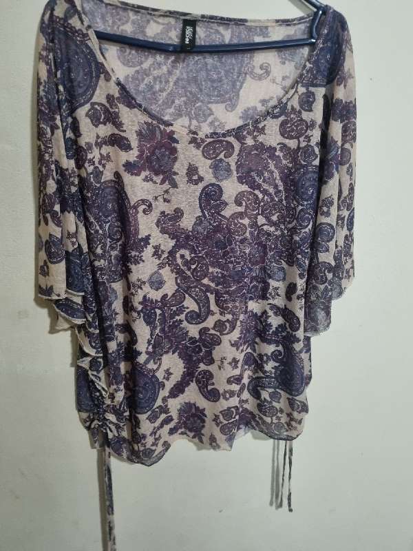 Beautiful Batwing Foschini Top - Size 18