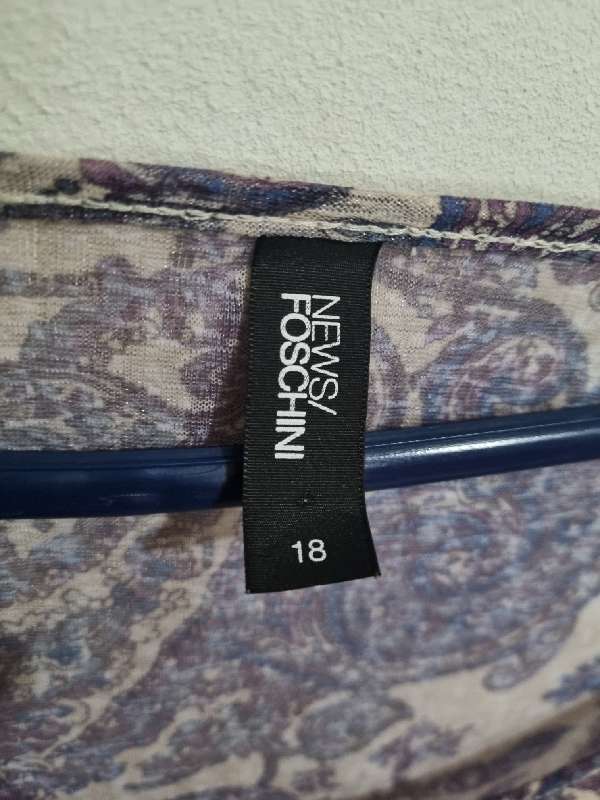 Beautiful Batwing Foschini Top - Size 18