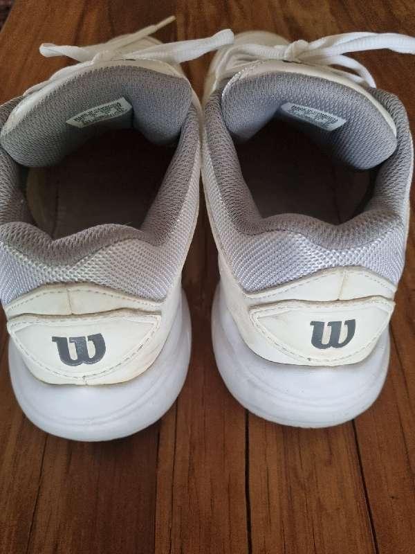 Wilson Tennis / Netball shoes - Great Condition - Size 7