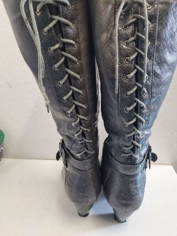 Grey Skaloni Boots - Size 8