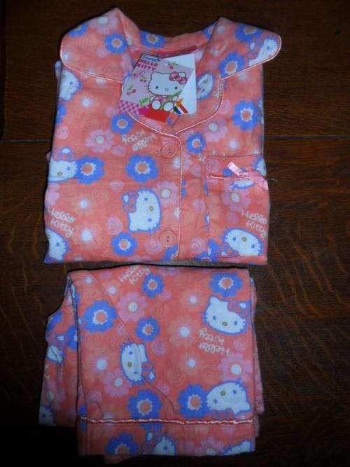 New Hello Kitty Flannel Pajamas Size 4-5