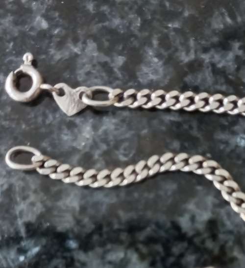 Gorgeous 925 silver chain with pedant