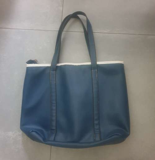 Tommy Hilfiger tote bag!