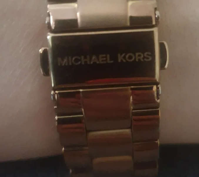 Gorgeous Michael Kors watches. Rose gold. Model number: MK - 3197.