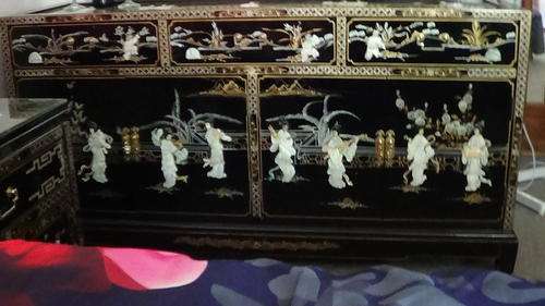 An Exaptionaly stunning Asian Mother of Perl Dresser/Buffet!