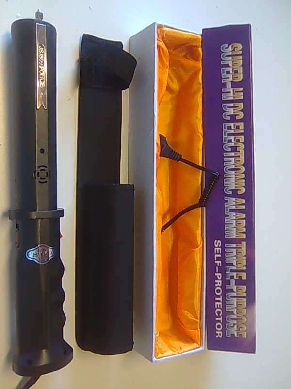 2.5 mil volt Batton (stungun) includes warranty