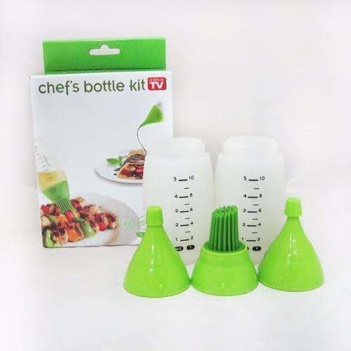 Chef's Bottle Kit - 2 Silicone Squeeze Bottles and 3 Tips