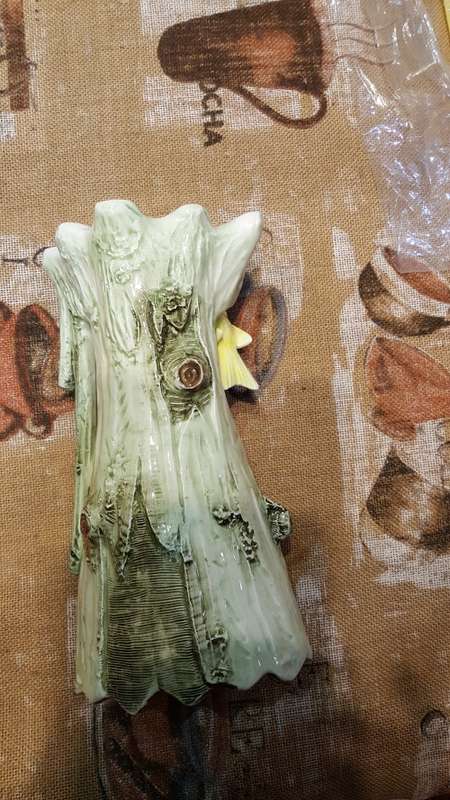 VINTAGE GREEN AN YELLOW VASE