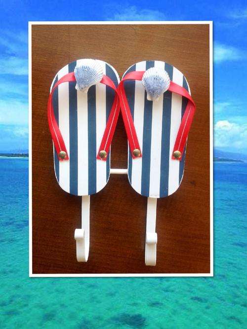 *** BRAND NEW *** - Sandal Hook