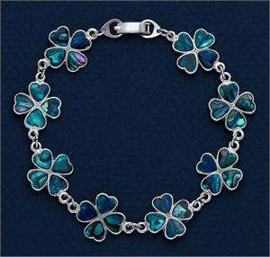*** SUMMER STYLE *** Paua shell bracelet - maple leaf