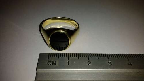 Genuine 9ct GOLD SIGNET MENS RING