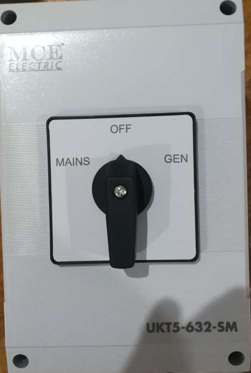 MCE 63A Double Pole Change Over Switch - UKT5-632-SM