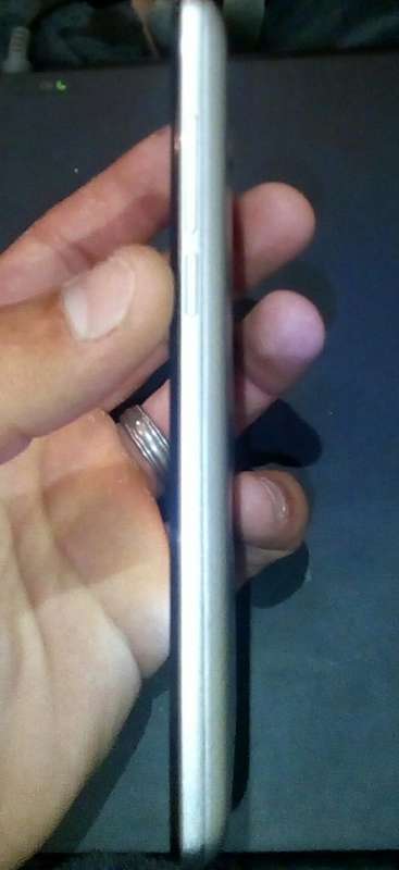 HURRICANE MOBILE ICON ANDROID 7.0 SMARTPHONE - 5.5" SCREEN