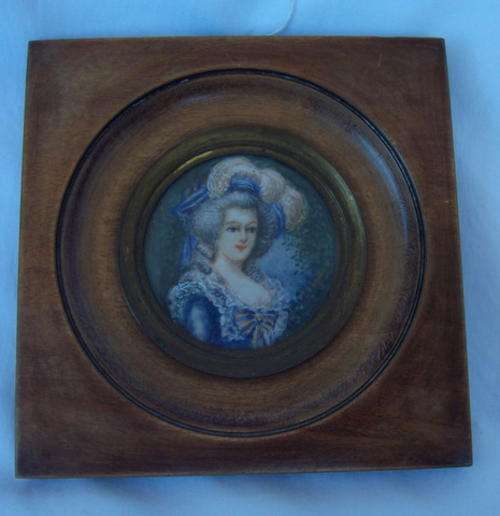 BEAUTIFUL HANDPAINTED MINIATURE PORTRAIT - framed and signed
