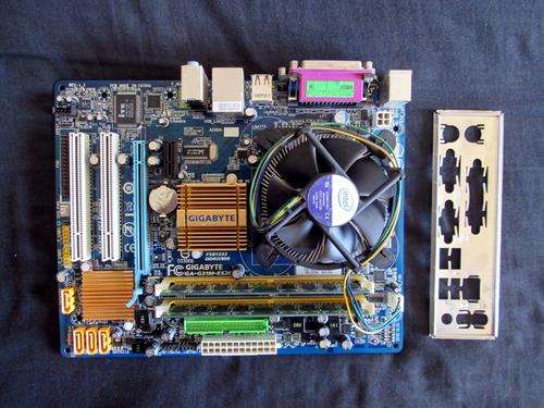 Gigabyte GA-G31M-ES2C, Intel E5200 Pentium Dual-Core 2.5GHz, 4GB DDR2