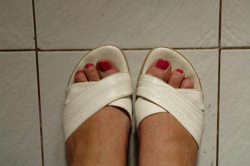 TWO PAIRS ELLA & FREE 2 B U