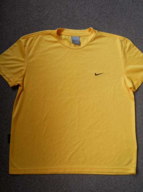 Ladies Nike dri-fit shirt - size L