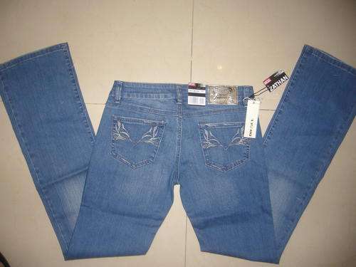 DIESEL BOOTLEG LADIES DENIMS SIZE 30
