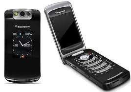 - BLACKBERRY PEARL 8220 FLIP - SEALED IN BOX - BARGAIN -