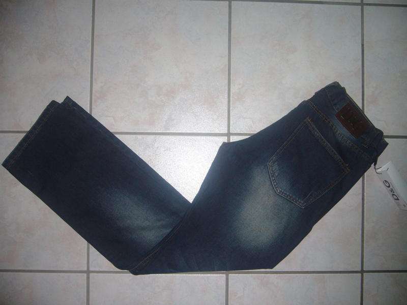 D & G - VINTAGE DENIMS - SIZE 34 - NEW WITH TAGS -