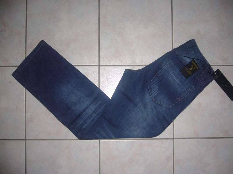 TAKESHY KUROSAWA - DENIM SERIES - SIZE 32 - NEW - WTH TAGS -