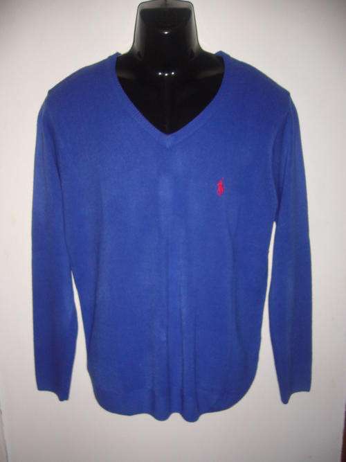POLO - V NECK - BLUE - SIZE LARGE - NEW -