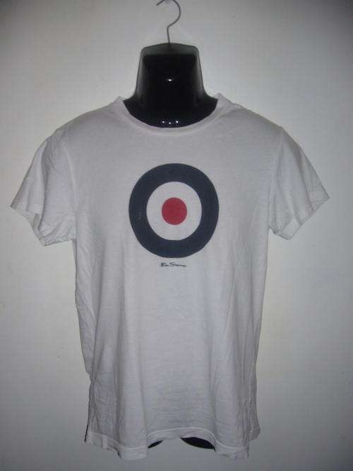 Free Shipping - Ben Sherman - Size Medium - Men's T -