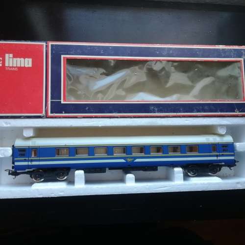 Lima SAR Blue Train Coach