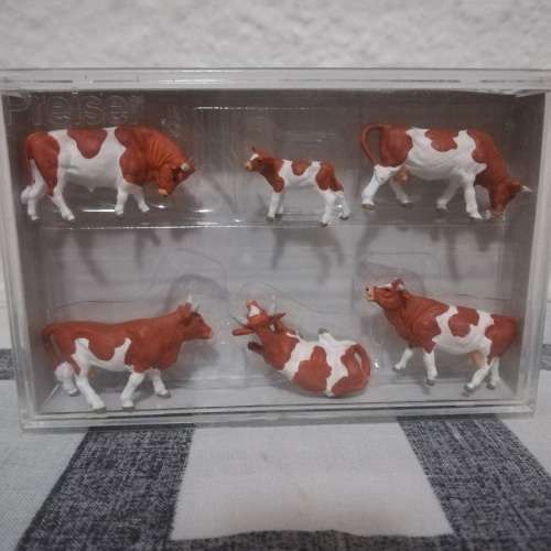 Preiser Cows HO