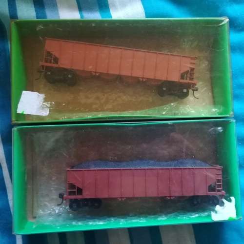 Bowser 70 Ton Hopper x 2