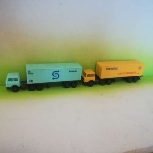 Lima Trucks x 2