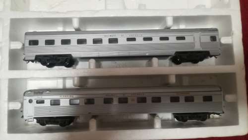 Lima Australian HO Gauge Trainset
