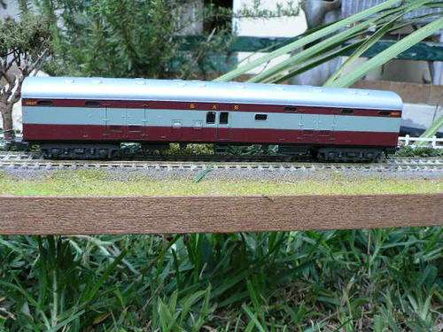 Lima SAR Baggage Coach