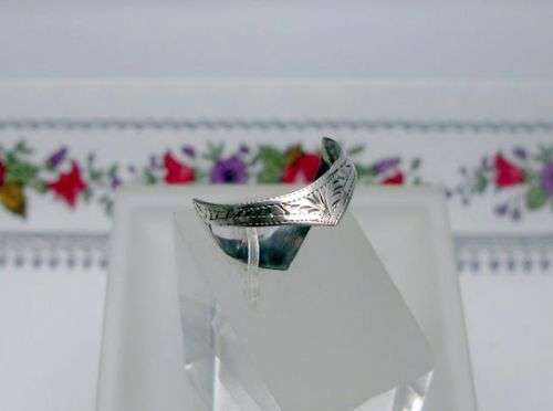 Stylish Unusual Antique 925 Sterling Silver Ring.