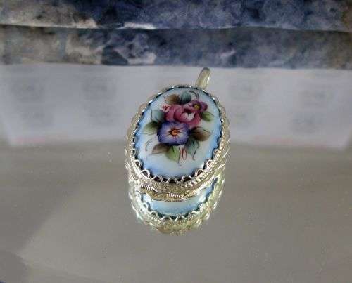 Traditional Russian Enamel "Finift" Locket from Rostov City. Hand Made in Russia.