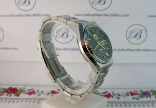Rare Original Automatic Orient Luxury Wrist Watch Triple Star Day & Date, Black Dial.