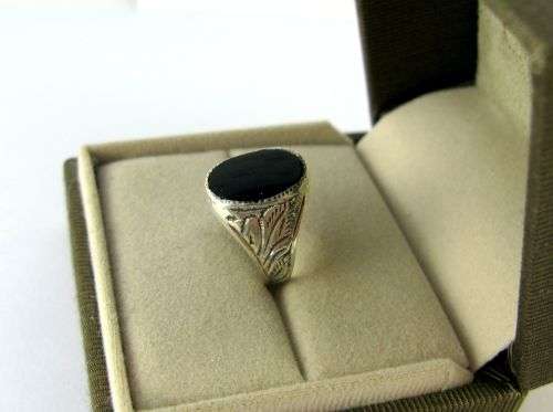 Beautiful Antique Sterling Silver Ring with Onyx. Hand Made.