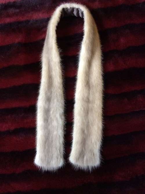 Vintage mink collar