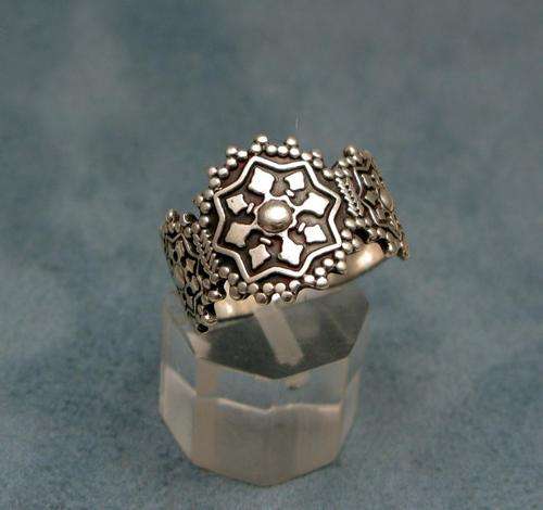 Vintage Hand made Egyptian Silver Ring