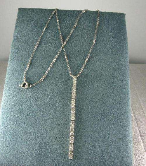 Beautiful Sterling Silver Necklace with CZ.