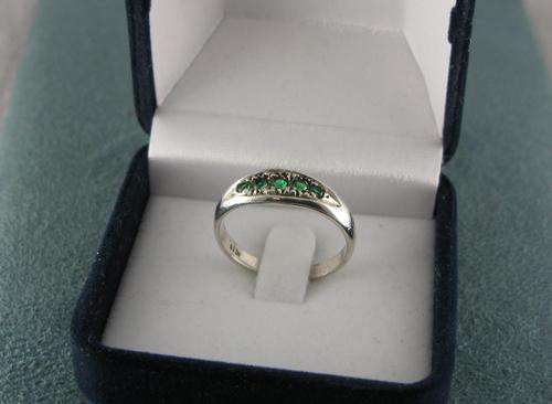 Vintage  Silver Eternity Ring with 5 Emerald Crystals