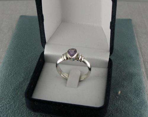Classic Vintage 925 Silver Ring with Amethyst