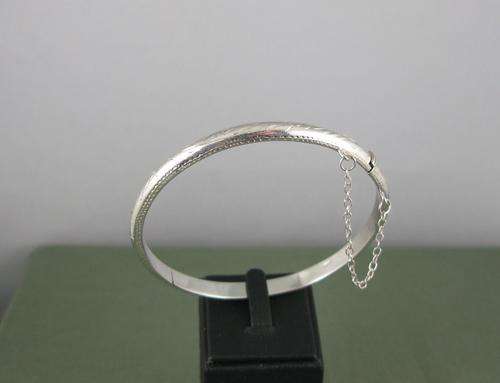 Vintage 925 Silver Bangle