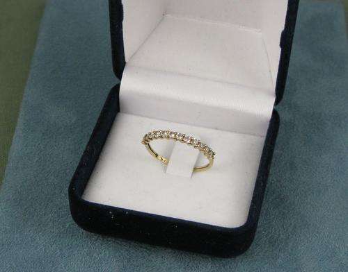 Vintage 9 ct Gold Eternity Ring with cubics