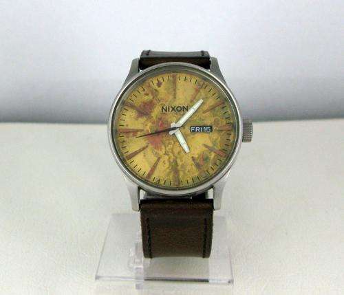 Vintage Unusual Rare Dial NIXON "The Sentry" Watch. Day/Date. All original.