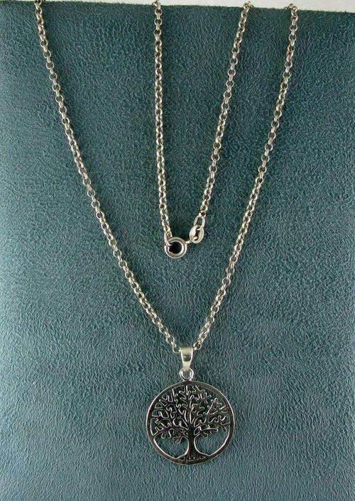 Pretty 925 Silver Pendant + French Style 925 Silver Chain. Bargain!